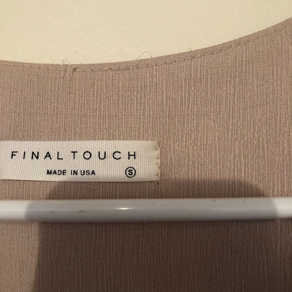 Simple dress - Picture 3 of 5